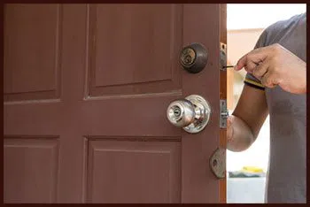 Usa Locksmith Service Kansas City, MO 816-425-3455 - 2-lockout-service